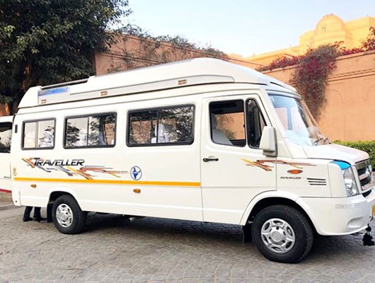 12 Seater Tempo Traveller in Himachal
